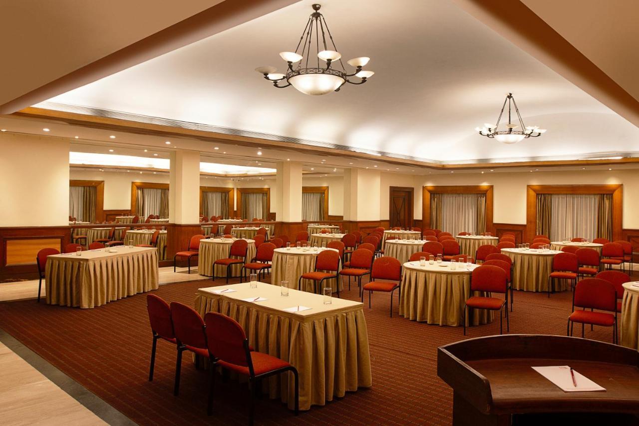 The Classique Club Βομβάη Εξωτερικό φωτογραφία